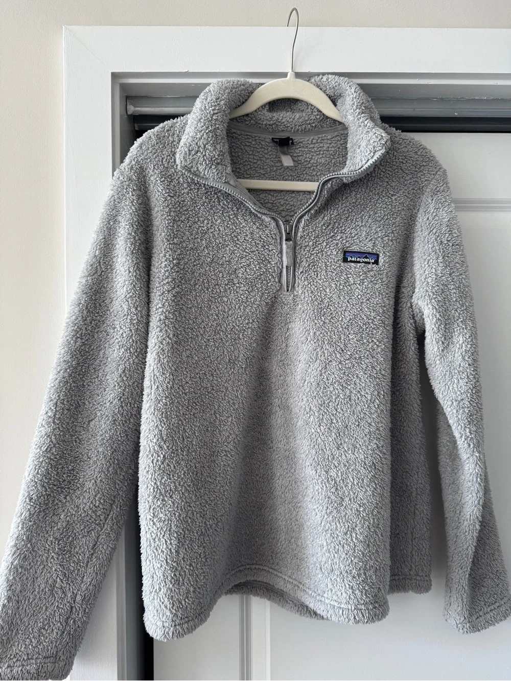 Patagonia Light Gray Women's Fleece 1/4 Zip Pullover